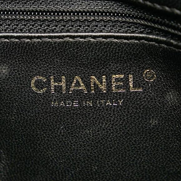 Chanel Matelasse Reissue Tote Gold Hardware Tote Bag Black Caviar Skin - Picture 8 of 8